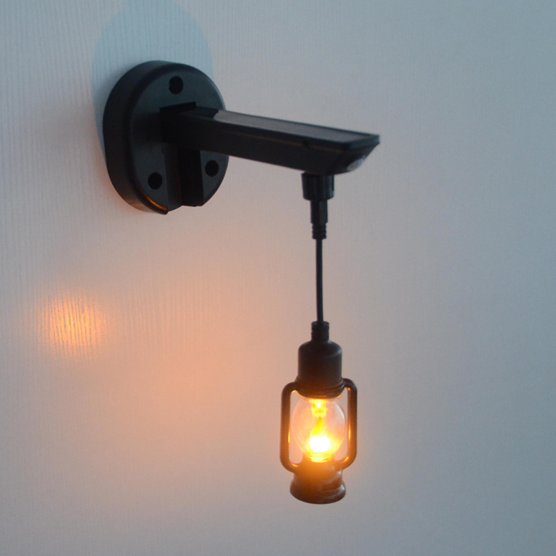 Vintage fotogenlampa stil solenergi vägglampa (flammeffekt)